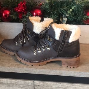 Sporto fur ankle booties